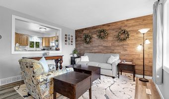 2105 BRIARWOOD Ln, Cheyenne, WY 82009