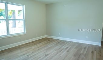 9 Burlington Cir, Beaufort, SC 29906