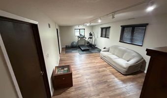 1609 Gateway Dr, Albert Lea, MN 56007