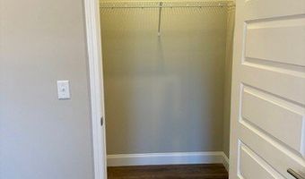 102 Riggins Ln, Anderson, SC 29621