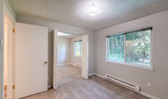 650 SW Meadow Dr 209, Beaverton, OR 97006