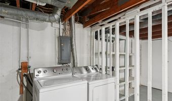 1309 6th Ave SE, Altoona, IA 50009