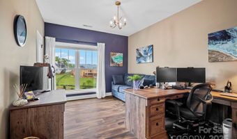 16 Enchanted Oak Ln, Alexander, NC 28701