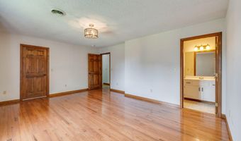 17304 Mary Lee Dr, Abingdon, VA 24210