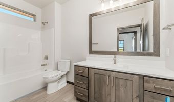 2408 E Brek St, Brandon, SD 57005