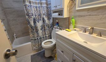 22 D Oyster Bay Rd 22, Absecon, NJ 08201