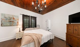 902 NW B St, Ardmore, OK 73401