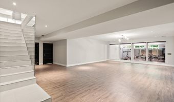 6600 RESERVES HILL Ct, Annandale, VA 22003