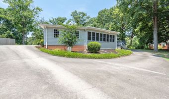 553 W Hunt Rd, Alcoa, TN 37701