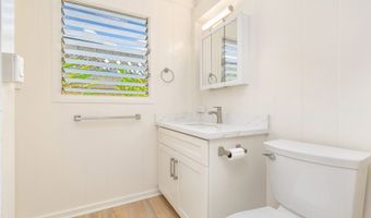 1645 Palamoi St, Pearl City, HI 96782