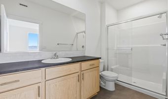 1202 18th St, Benton City, WA 99320