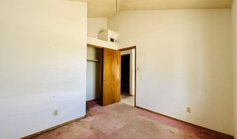 10296 Ron St, Socorro, TX 79927
