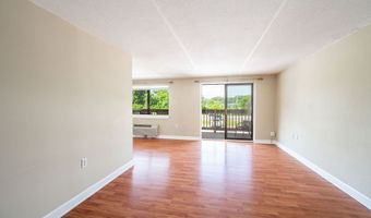 126 Triangle St APT B33, Danbury, CT 06810