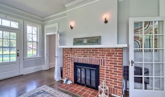 322 Saluda Ave, Batesburg, SC 29006