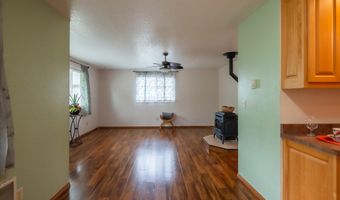 1105 1ST St, Bandon, OR 97411