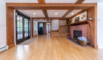 620 Poole Hill Rd, Bridgewater, NH 03222