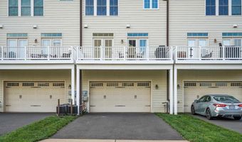 44713 PLYMPTON Sq, Ashburn, VA 20147
