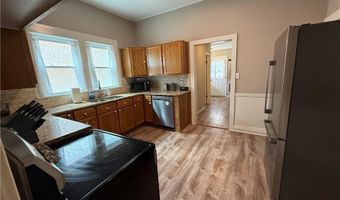 619 N 10th St, Atchison, KS 66002
