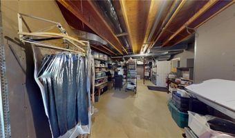 2704 Campus Ln, Albert Lea, MN 56007
