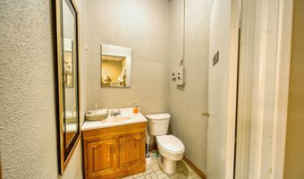 321 S Canyon St, Carlsbad, NM 88220