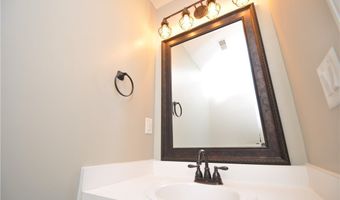 202 Thorncrest Dr, Apex, NC 27539