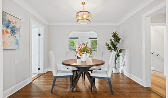2050 Camelot Rd, Ann Arbor, MI 48104