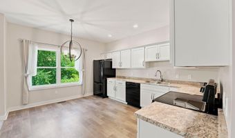 513 Williamson Cir, Angola, IN 46703