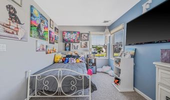 29 North Plz, Amity Harbor, NY 11701