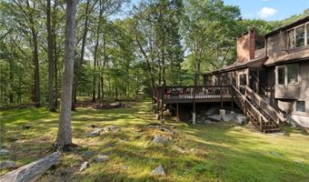 2 Spinney Ln, North Kingstown, RI 02852