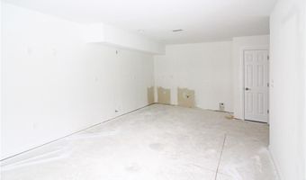 8985 Iroquois St, Angola, NY 14006