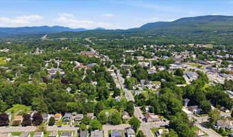 301 Elm St, Bennington, VT 05201