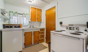 9 Willow St, Auburn, ME 04210
