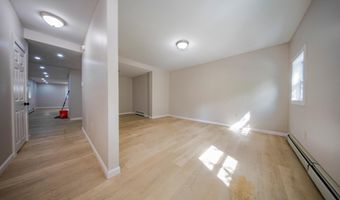 71 Pearl St, Bath, ME 04530