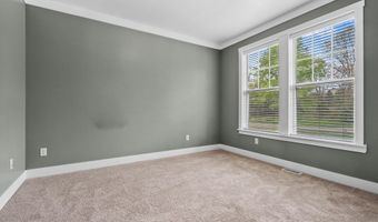 5730 Summerset Woods Dr, Alto, MI 49302
