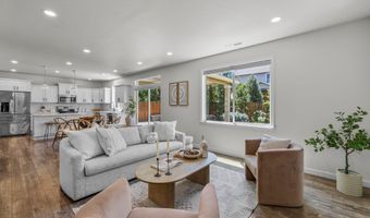 20345 SE Elaine Ln, Bend, OR 97702