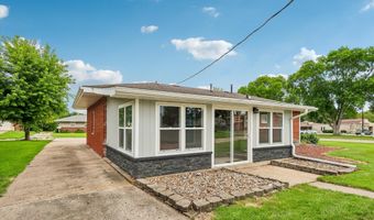 621 SE 4th St, Ankeny, IA 50021