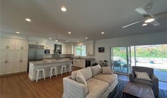 5872 Haleola St, Honolulu, HI 96821