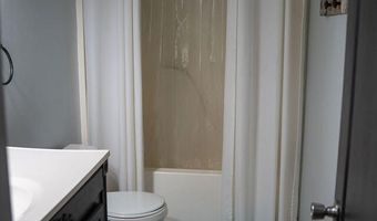 6816 Natchez St, Biloxi, MS 39532