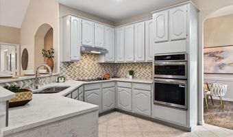 3765 Waterside Ct, Addison, TX 75001