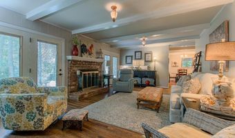 2003 Lynnwood Dr, Benton, AR 72015