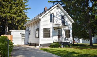 104 Grove Ave, Alma, MI 48801