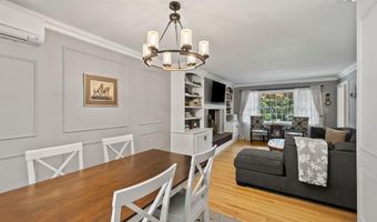 13 Provost Dr, Airmont, NY 10901