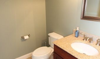 19 Devonshire Ct, Avon, CT 06001