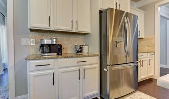 8510 Hightower Rdg, Ball Ground, GA 30107
