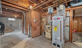 245 W Wrentham Rd, Cumberland, RI 02864