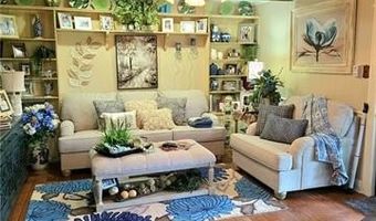 2135 MEMORIAL Dr, Alexandria, LA 71301