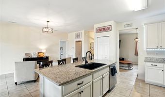 1823 NW 10th St, Cape Coral, FL 33993