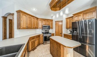 2810 NE Briarwood Dr, Ankeny, IA 50021