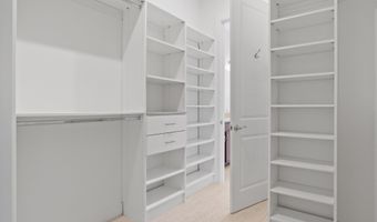 23663 SEPTEMBER SUN Sq, Ashburn, VA 20148
