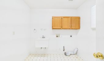 4730 Kenwood Dr, Anderson, IN 46013